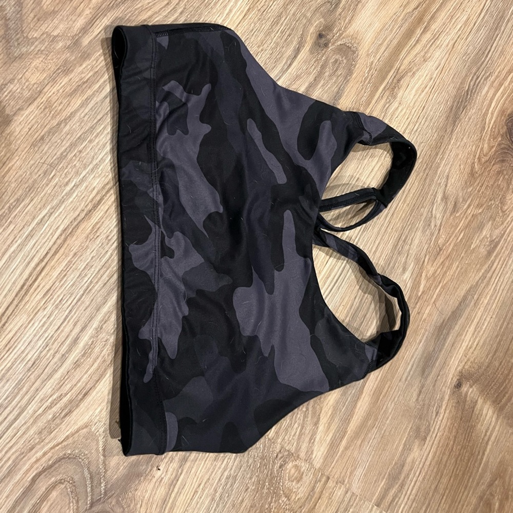 Old navy sports bra size large